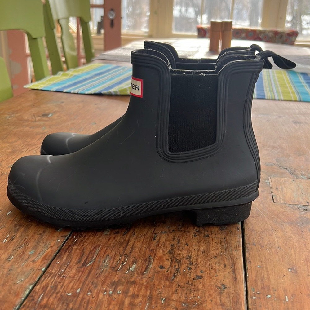 Hunter original Chelsea rain boots, size: 8